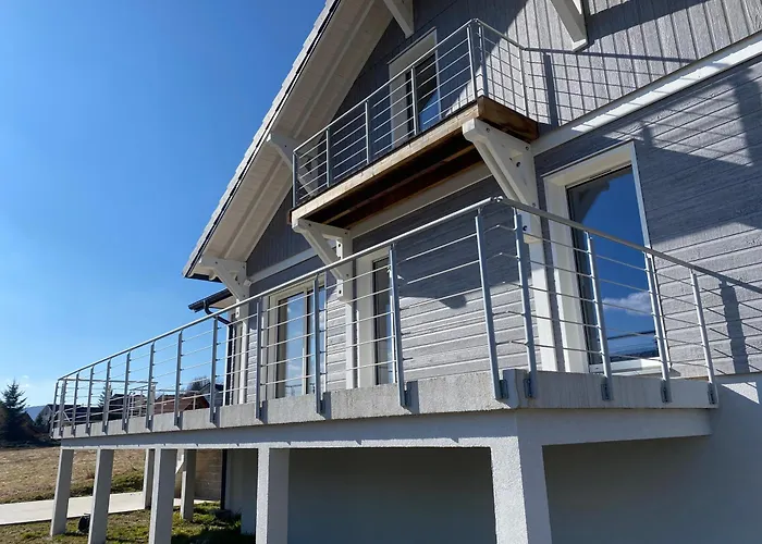 Chalet Jersey